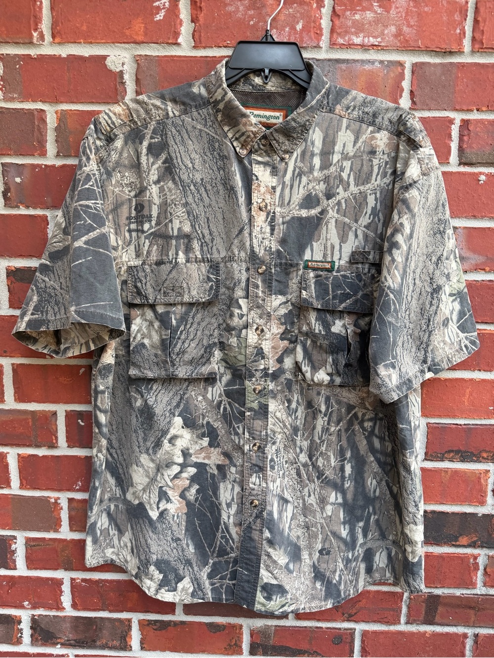 Remington Men's XL Short-Sleeve Mossy Oak Camo Button-Down Vented Shirt P6